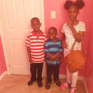 Meet your Posher, Carine